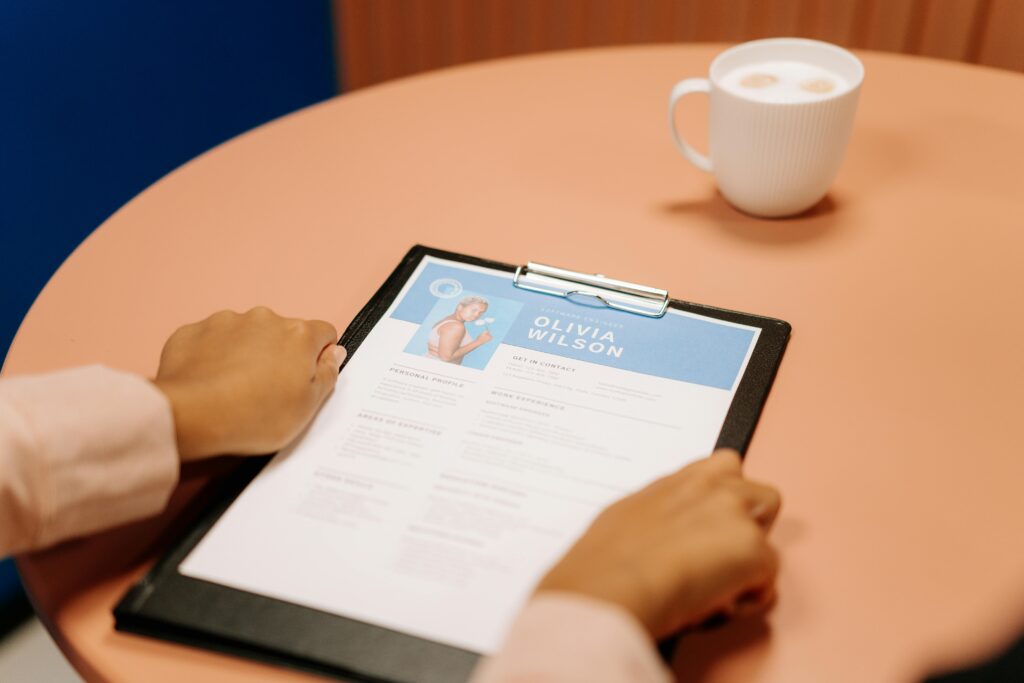 5 Resume Building Mistake Costing You Interviews