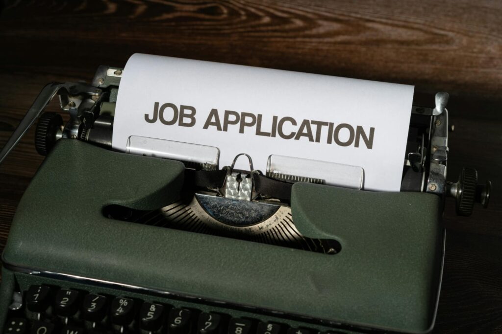 7 Resume Building Tips to Get You Noticed Instantly