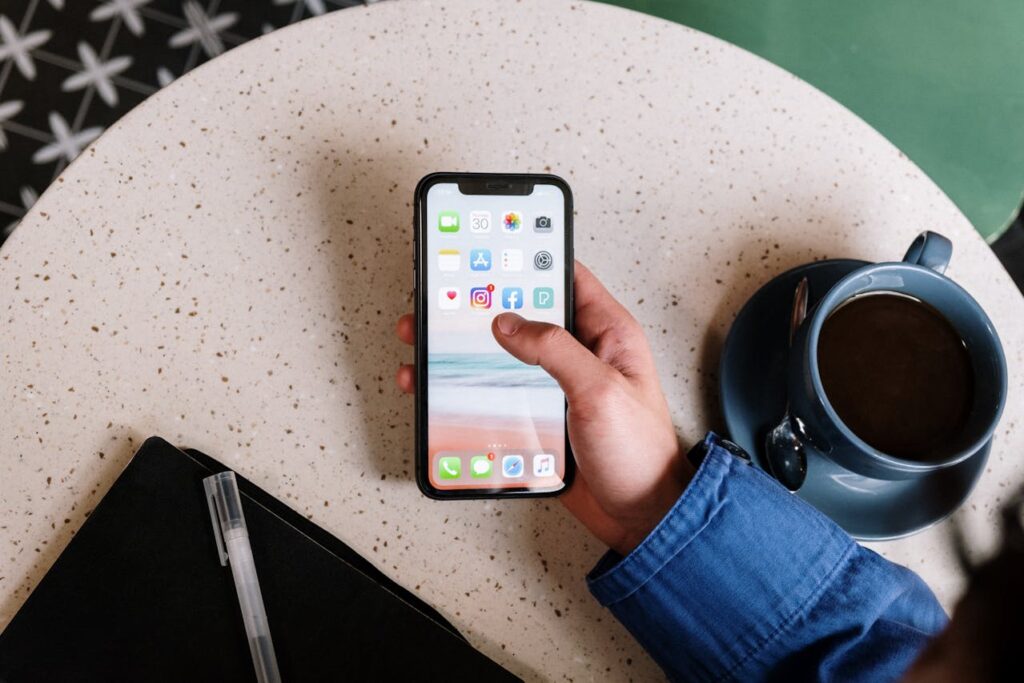  social media engagement

